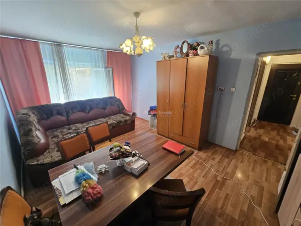 Resita, 3 Cam. Dec., Mobilat+Utilat, Parter Inalt, Micro 4 — fotografia 3