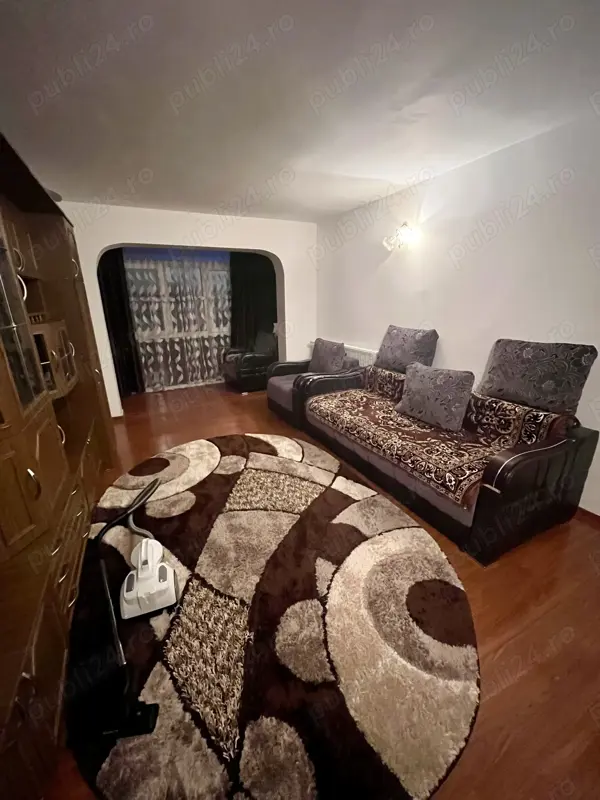 Apartament 3 camere bvd.-ul Mihai Viteazu — fotografia 1