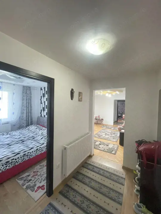 Apartament de 2 camere semidecomandat, 55 mp, etaj 4 cu acoperis, Sasar — fotografia 2