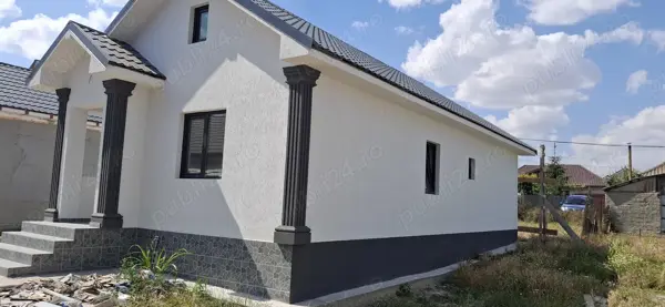 Vindem Casa in Navodari