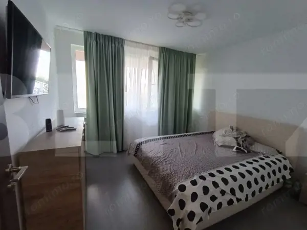 Apartament cu 3 camere, 67 mp, renovat, zona Campia Libertatii-Baba Novac — fotografia 3