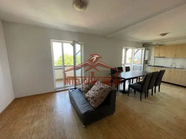 Apartament tip Duplex 3 Camere cu Vedere Panoramică și scara interioara — fotografia 1