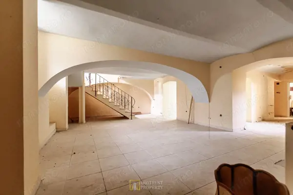 Apartament de vânzare Arad Ultracentral | 4 camere | 90 mp — fotografia 3