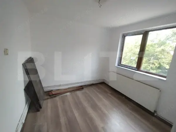 Apartament de vanzare, 2 camere, 32 mp, etaj 1, zona Decebal — fotografia 1