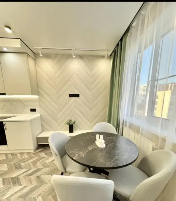 Apartament cu 2 camere de inchiriat in zona Tractorul — fotografia 3