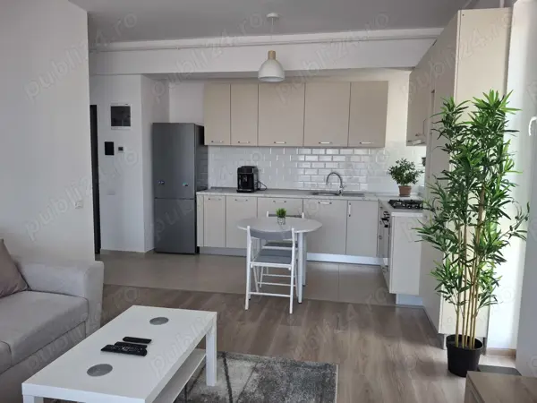 Proprietar Închiriez apartament 2 camere — fotografia 3
