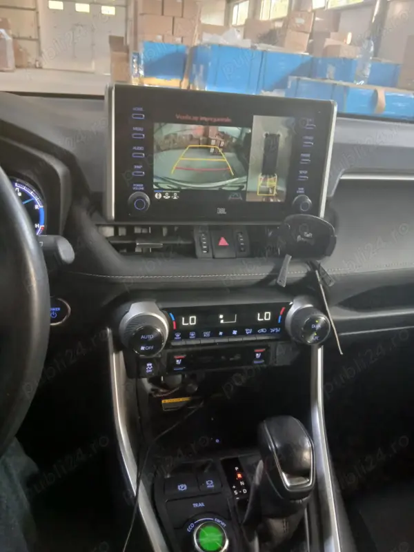 TOYOTA RAV4 2021 — imagine 8