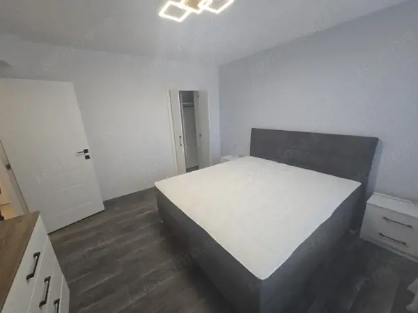 Apartament 2 camere Central, mobilat, utilat, renovat recent — fotografia 3