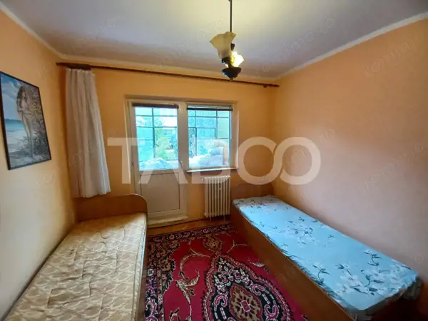 Apartament pentru muncitori 4 camere si 2 balcoane Mihai Viteazul — fotografia 2
