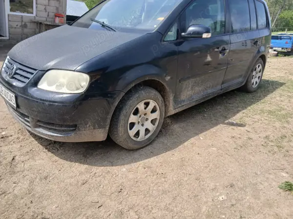 VOLKSWAGEN Touran 2004 — imagine 3