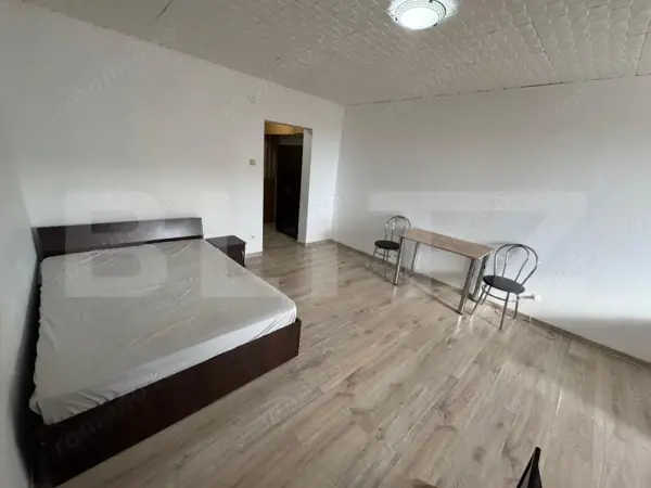 Garsoniera 32mp , Brazda lui Novac, Zona pietei din brazda — fotografia 3