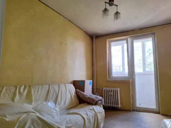 Apartament de 3 camere de vanzare, Rogerius, Oradea — fotografia 2