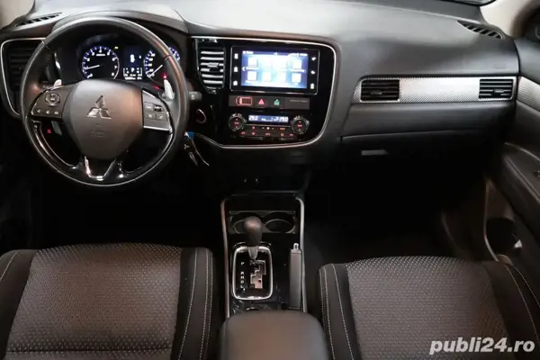 MITSUBISHI Outlander 2017 — imagine 4