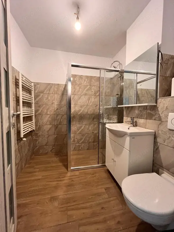 APARTAMENT CU 2 CAMERE PARTIAL MOBILAT IN ZONA TORONTAL LA — fotografia 3