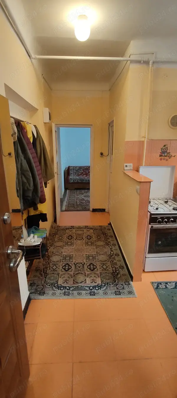 Apartament cu două camere de vânzare în centrul Turzii, jud Cluj — fotografia 1