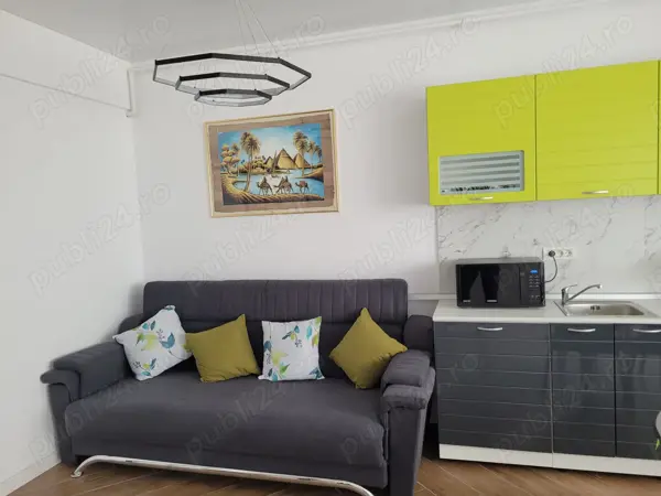 Vând apartament și studio mamaia Nord — fotografia 1