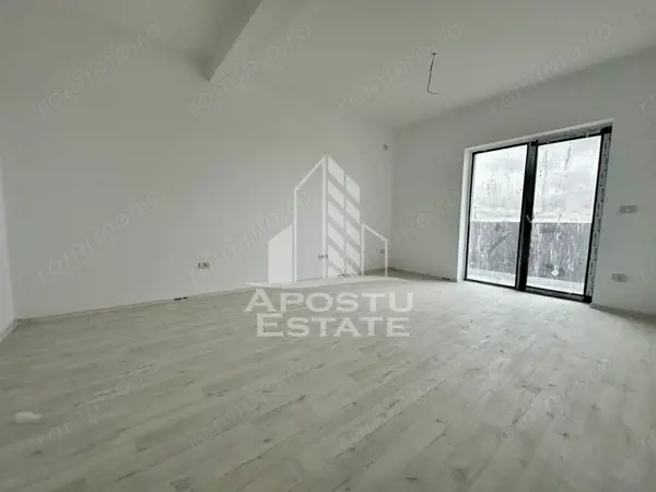 Apartament cu 2 camere, decomandat, zona Cl. Urseni — fotografia 1