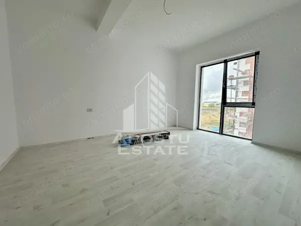 Apartament cu 2 camere, decomandat, zona Cl. Urseni — fotografia 3