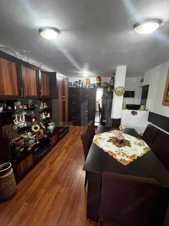Apartament 2 camere, decomandat, zona Imparatul Traian — fotografia 1
