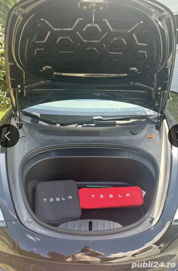 TESLA Model 3 2019 — imagine 4
