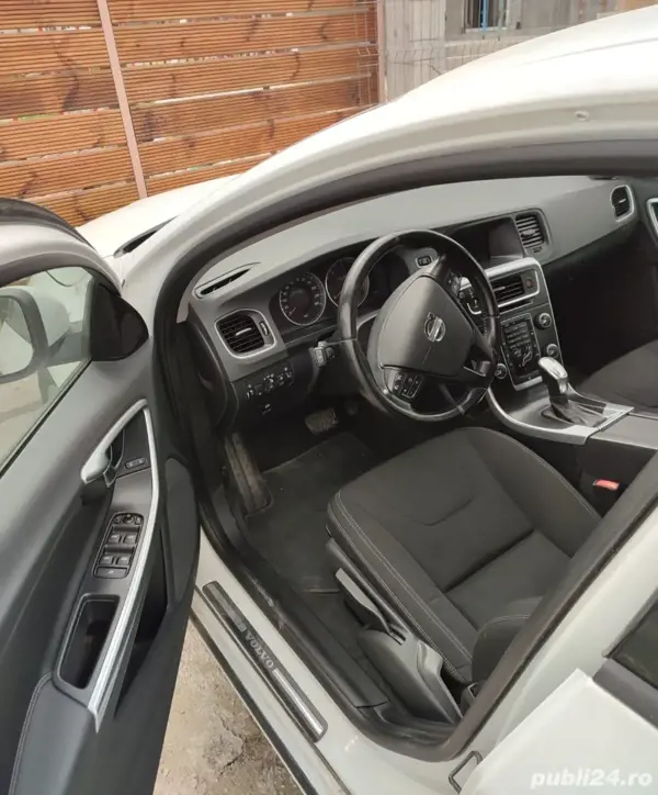 VOLVO V60 2013 — imagine 4