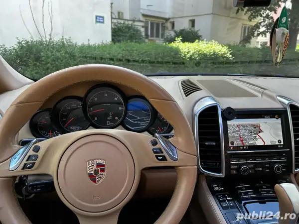 Porsche Cayenne 958 II facelift SUV Pano Cream Led
