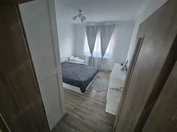 Vand 3 camere Braytim etaj 1 cu intrare din strada! — fotografia 3