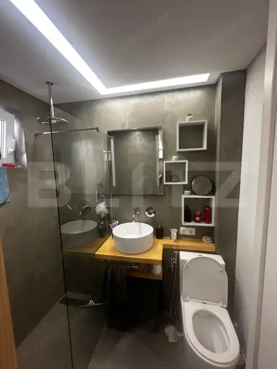 Apartament de vânzare, cu 2 camere, 37,04 mp, zona Micro 14 — fotografia 3