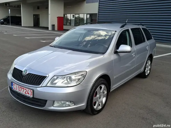 Skoda Octavia an 2011 euro 5 2.0 diesel automat