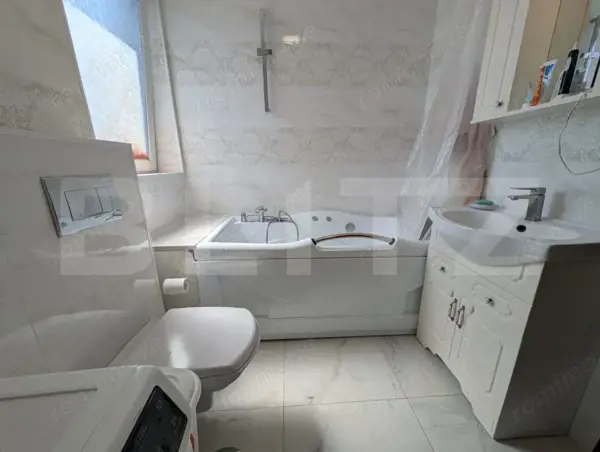 Apartament cu 3 camere de vânzare în Andrei Mureșanu – zonă premium, liniștită — fotografia 2