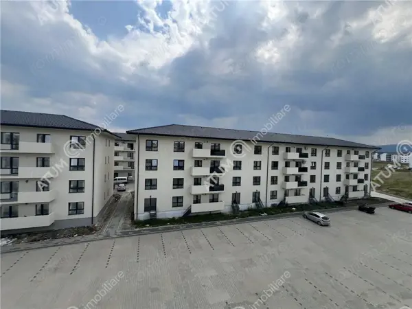 Apartament cu 3 camere si 2 bai in zona Doamna Stanca — fotografia 1