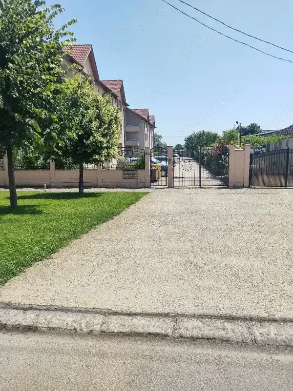 Vânzare apartament elegant , zonă foarte bună Cartier Micălaca , locuri parcare curte — fotografia 1