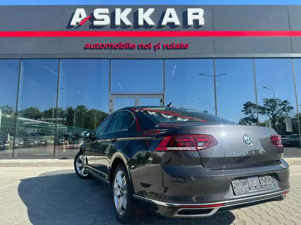 VOLKSWAGEN Passat 2020 — imagine 8