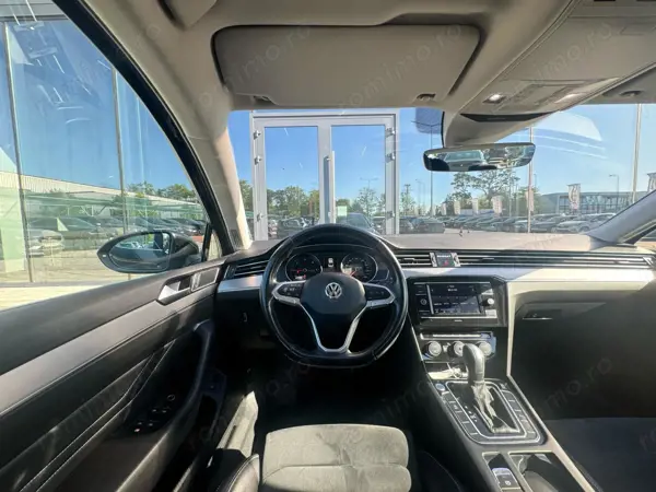 VOLKSWAGEN Passat 2020 — imagine 10