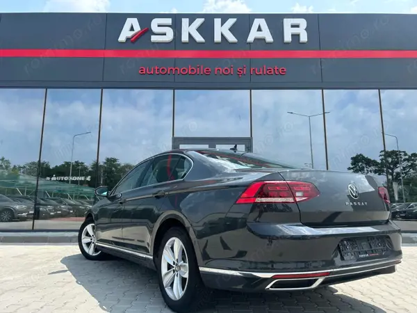 VOLKSWAGEN Passat 2020 — imagine 8