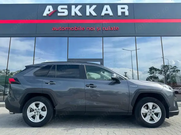 TOYOTA RAV4 2021 — imagine 4