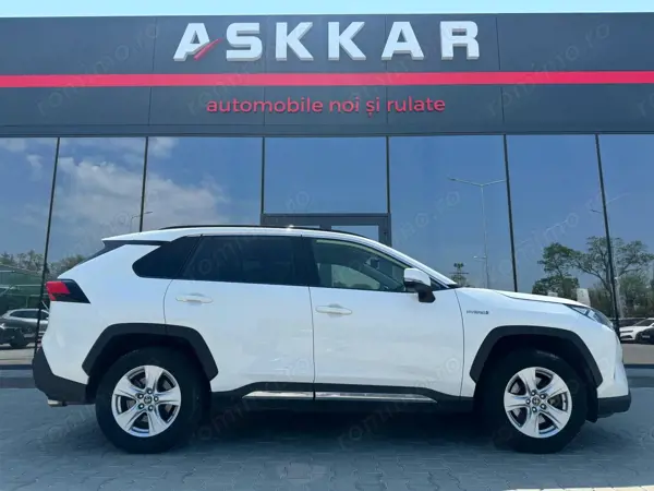 TOYOTA RAV4 2019 — imagine 4