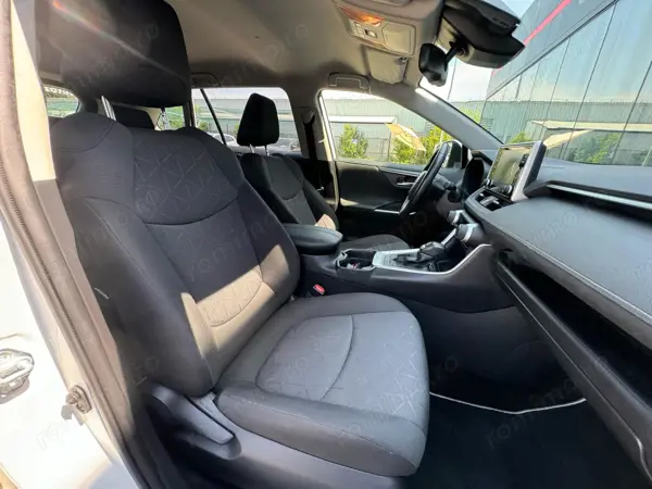 TOYOTA RAV4 2019 — imagine 15