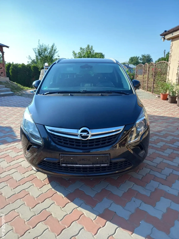 vind autoturism marca Opel zafira c