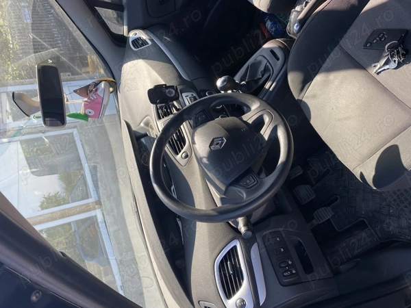 RENAULT Scenic 2015 — imagine 3