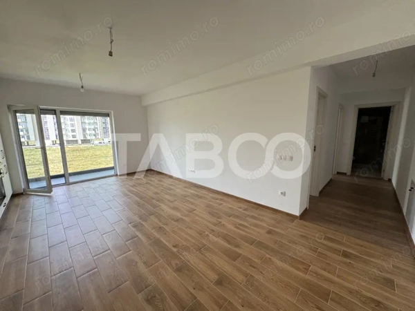 Apartament la etajul 2 cu 3 camere balcon loc parcare Doamna Stanca — fotografia 1