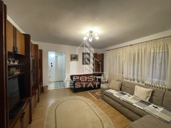 Apartament 2 camere, proaspat renovat, zona Micalaca — fotografia 1