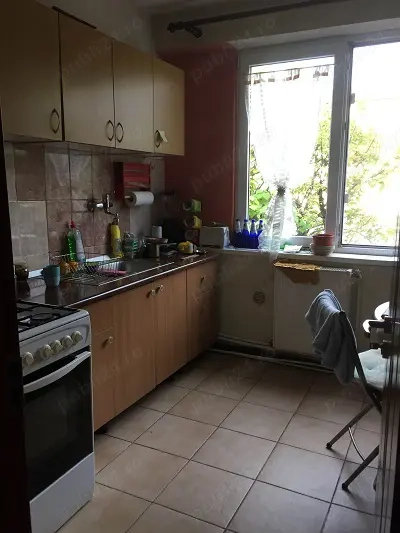 cv 5 G.Cosbuc, apartament 2 camere decomandat, etaj II — fotografia 3