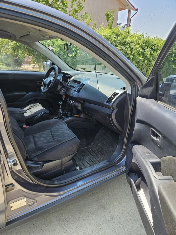 Vand Mitsubishi Outlander II, disel,4x4, din 2008, stare buna de functionare,investitii recente.