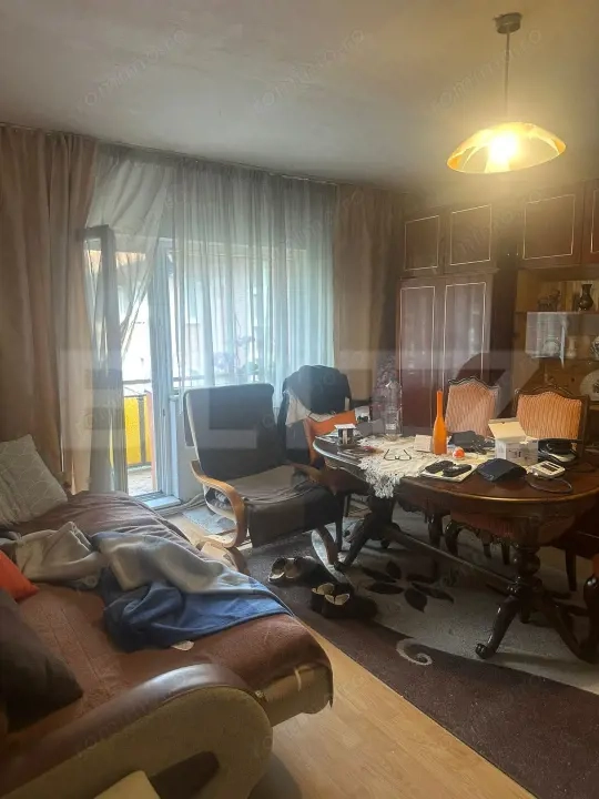 Apartament 4 camere decomandate, 2 bai, 2 balcoane, 80 mp, etaj intermediar — fotografia 2