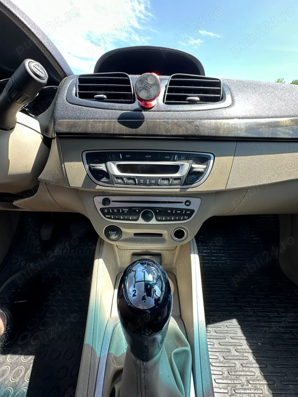 RENAULT Fluence 2009 — imagine 8