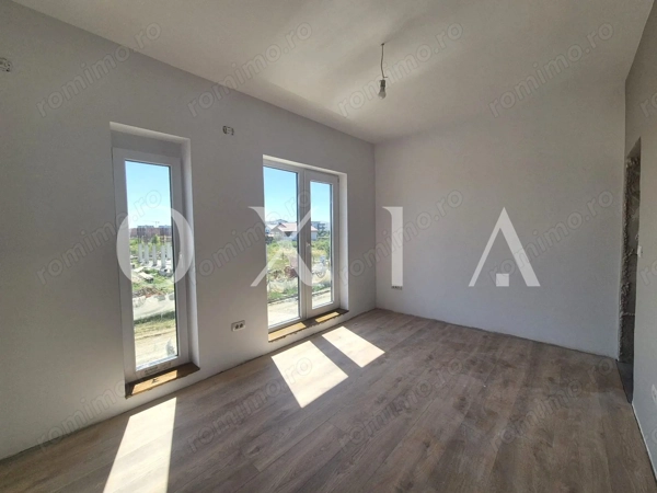 AX1088 Giroc, Cartierul Florilor, Gradina Proprie — fotografia 1