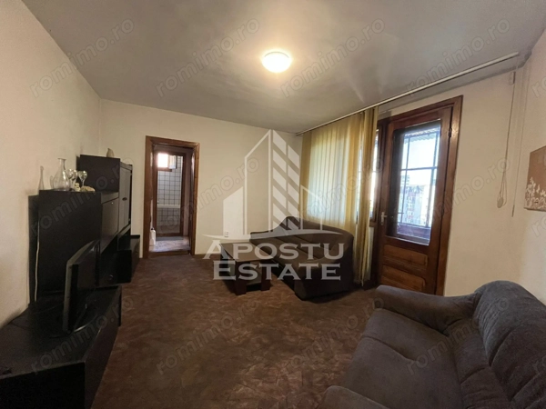 Apartament cu 2 camere, semidecomandat, Spitalul Judetean — fotografia 1