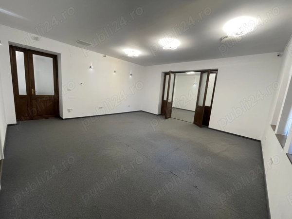 INVESTITIE. 5 camere, Et. 1, 200 mpu, 3 Ap. in cladire, 3 locuri parcare, Central - Piata 700 — fotografia 3
