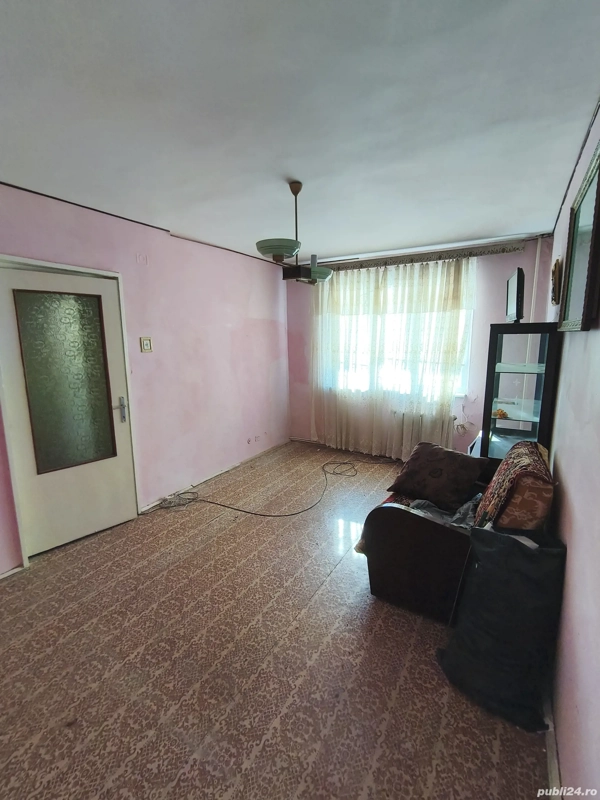 Vând apartament Piatra Neamț — fotografia 1